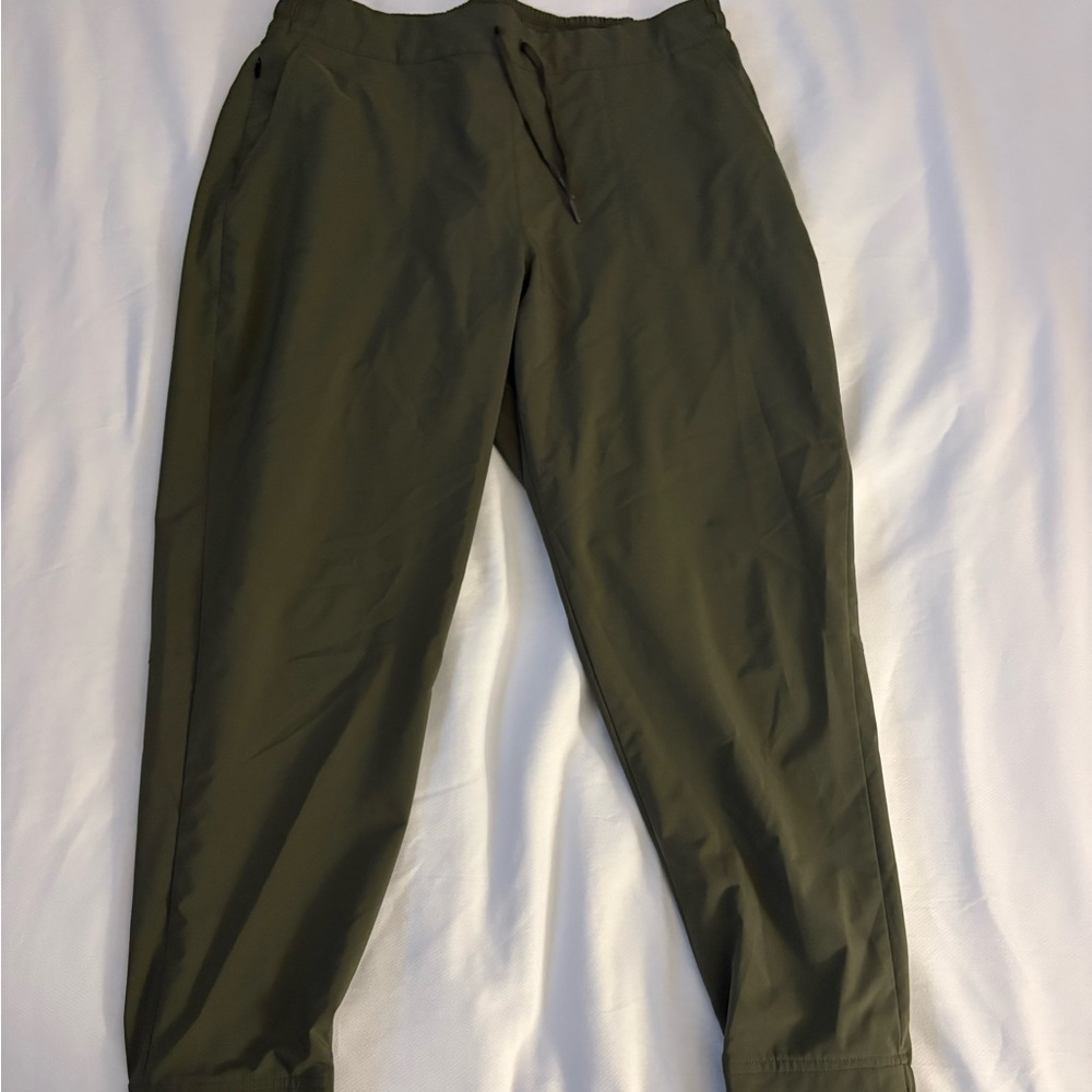 The North Face Women’s Olive Joggers